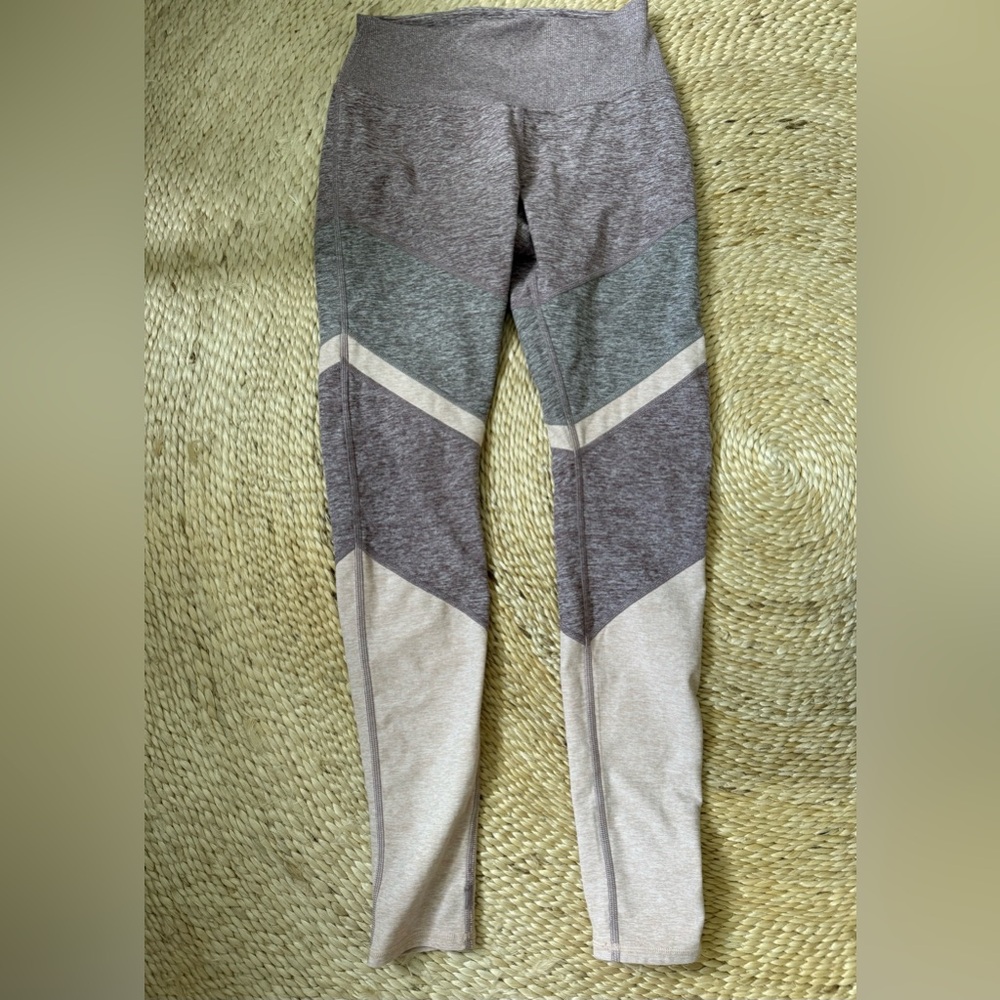 Alo Yoga Alosoft Sheila High-Waist Leggings EUC
